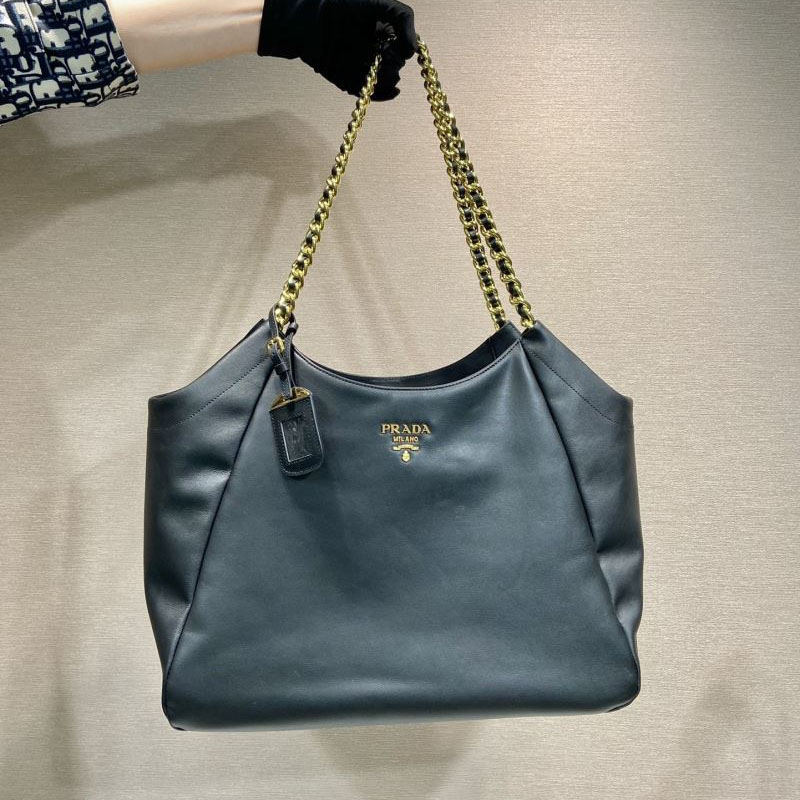 Prada Shopping Bags - Click Image to Close